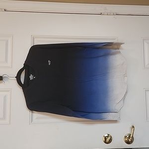 Hollister long sleeve, curved hem T shirt, size small
